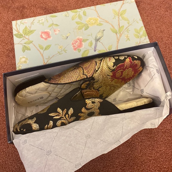 Birdies Shoes - Birdies shoes slippers Phoebe Satin Floral Jacquard - never worn- size 10
